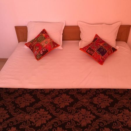 Adonai Apartments Nesebar Bagian luar foto