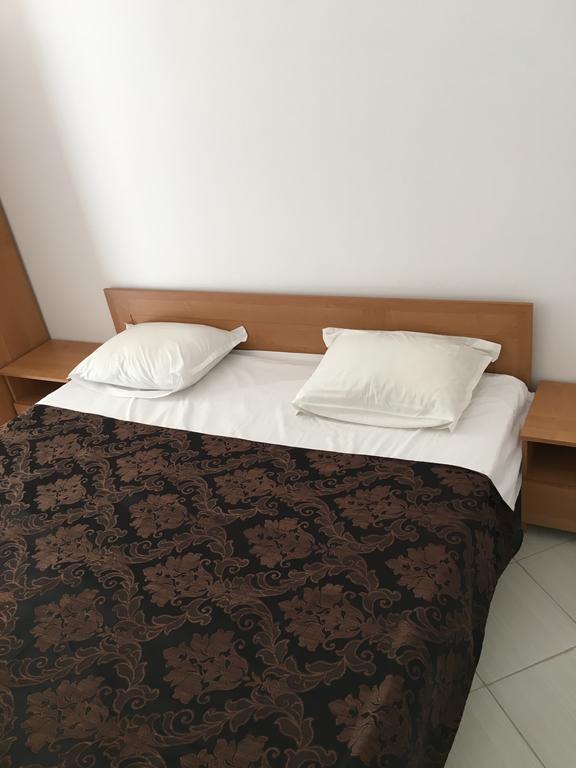 Adonai Apartments Nesebar Bagian luar foto