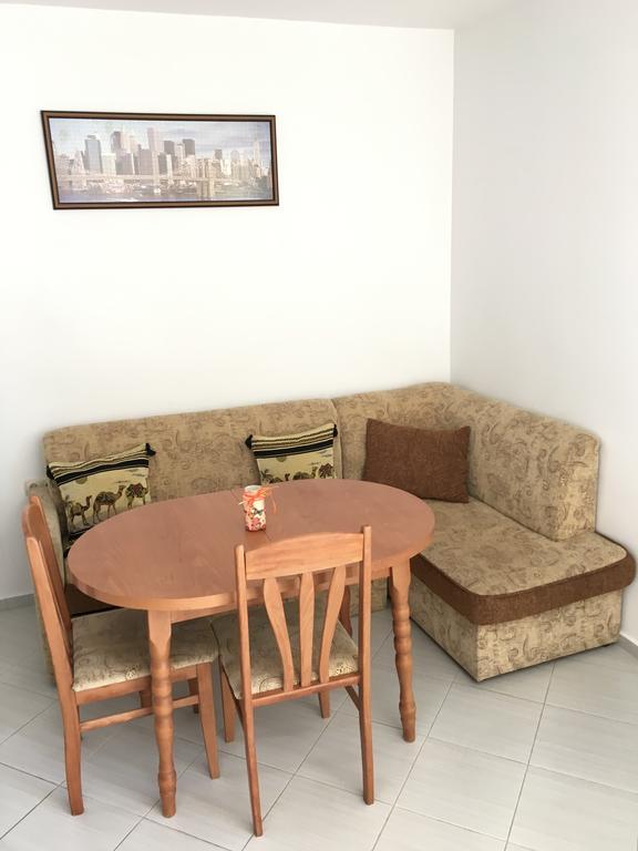Adonai Apartments Nesebar Bagian luar foto